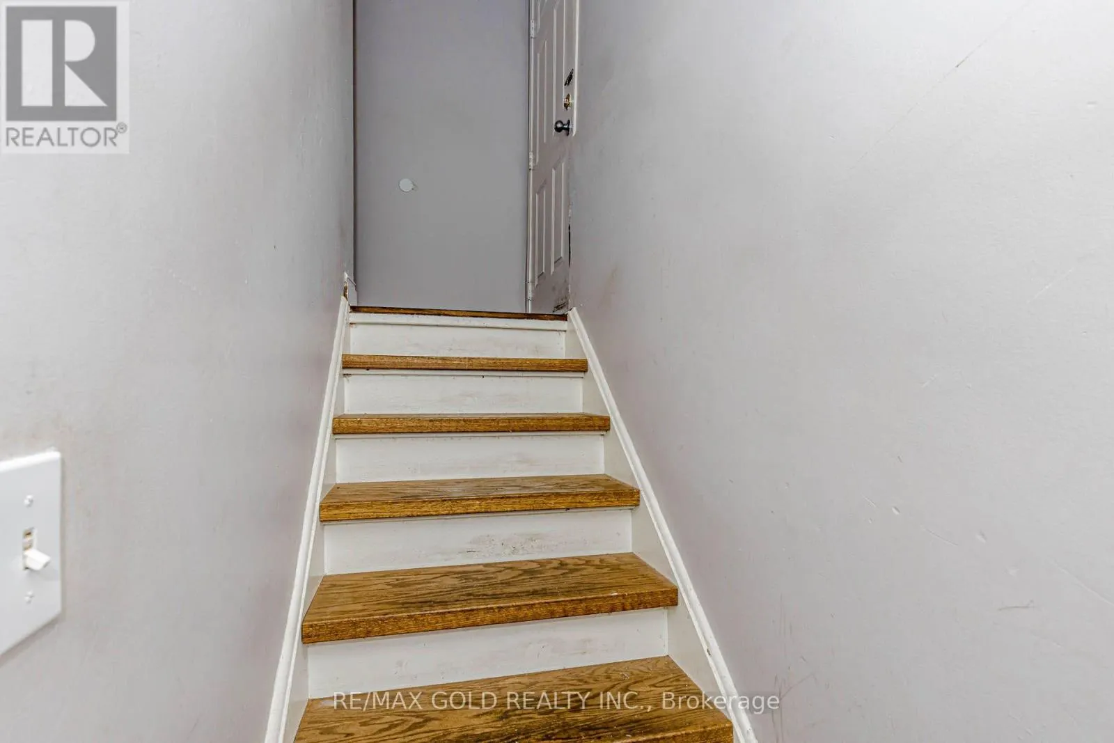 104 TUMBLEWEED TRAIL