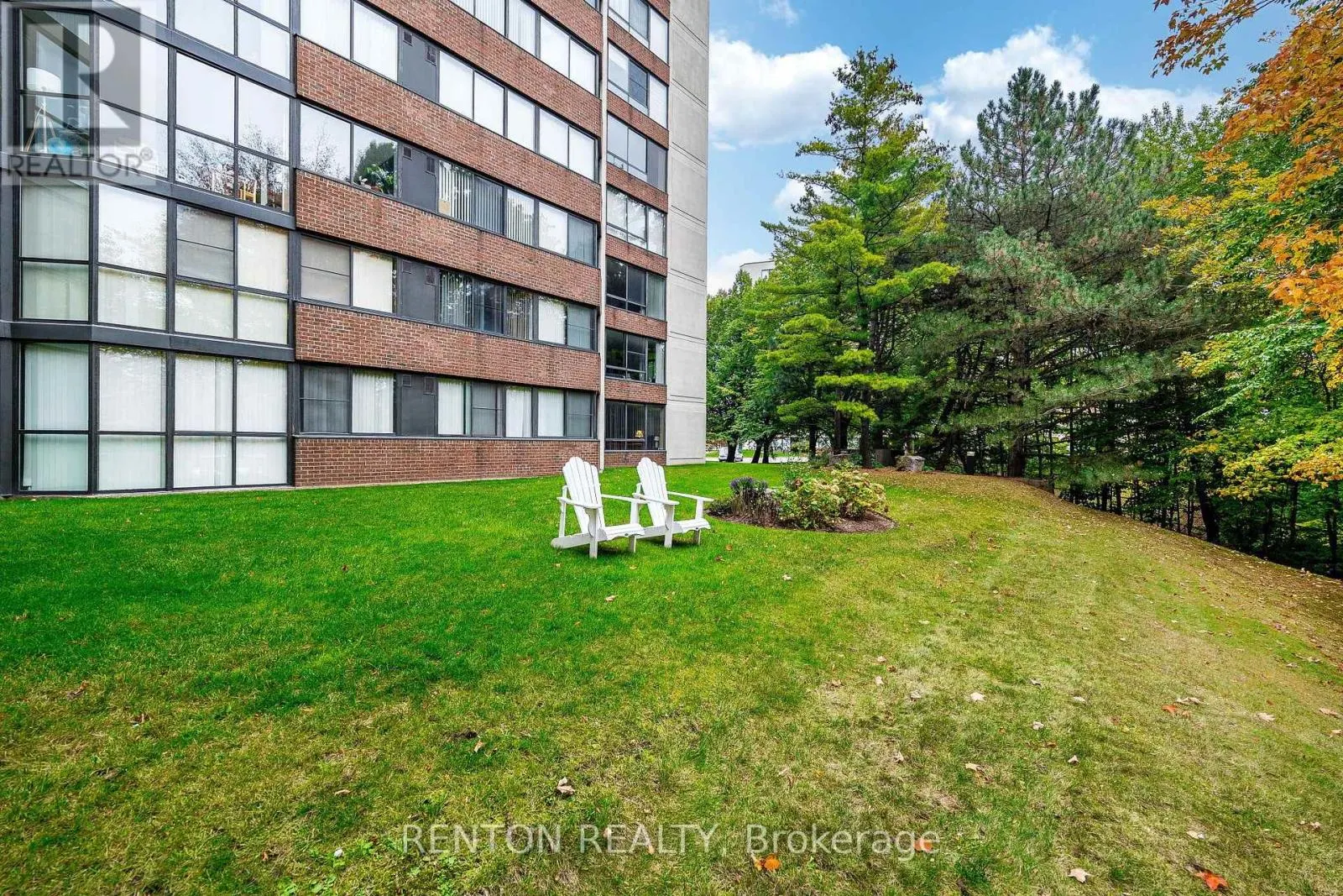 710 - 1240 MARLBOROUGH COURT
