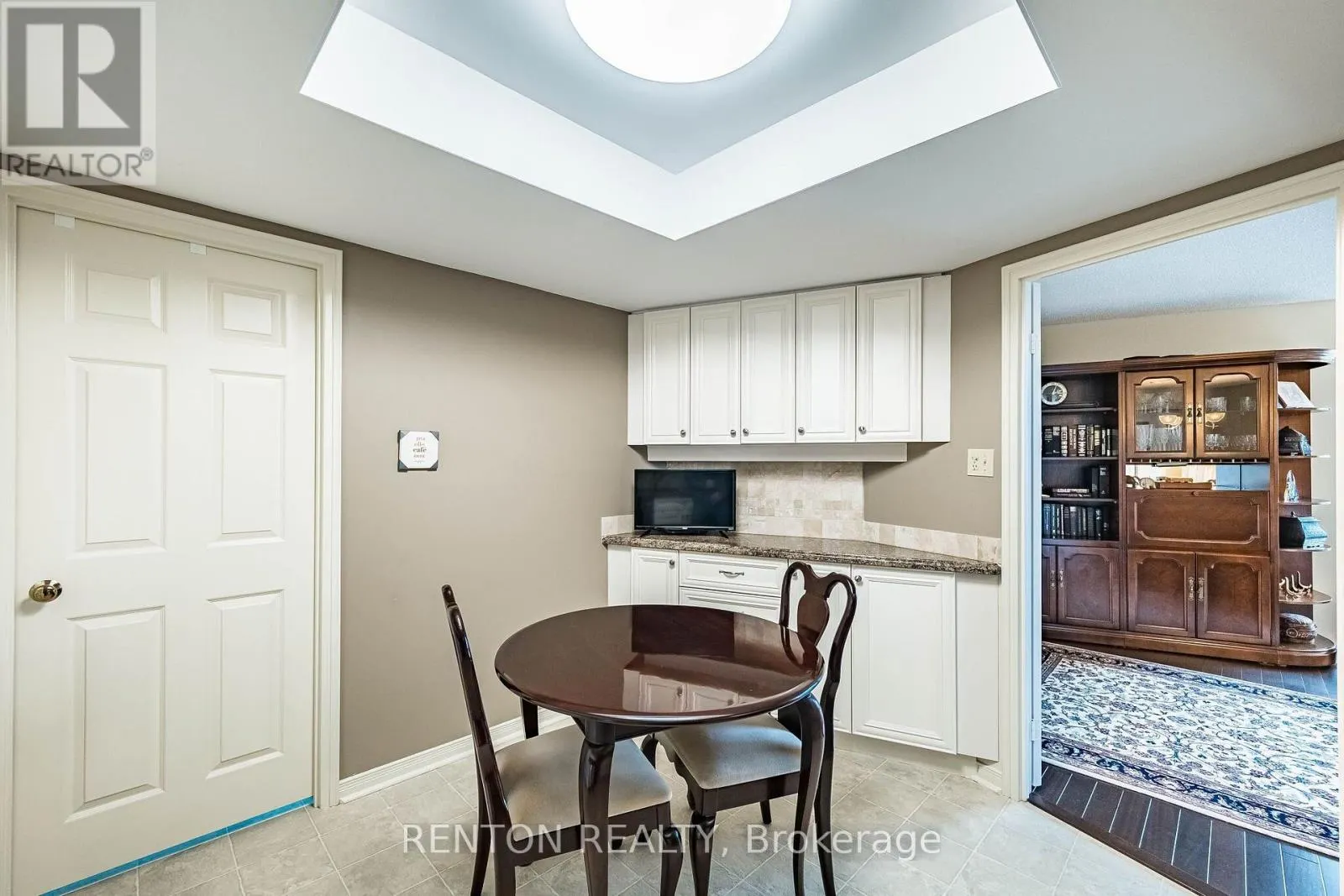 710 - 1240 MARLBOROUGH COURT