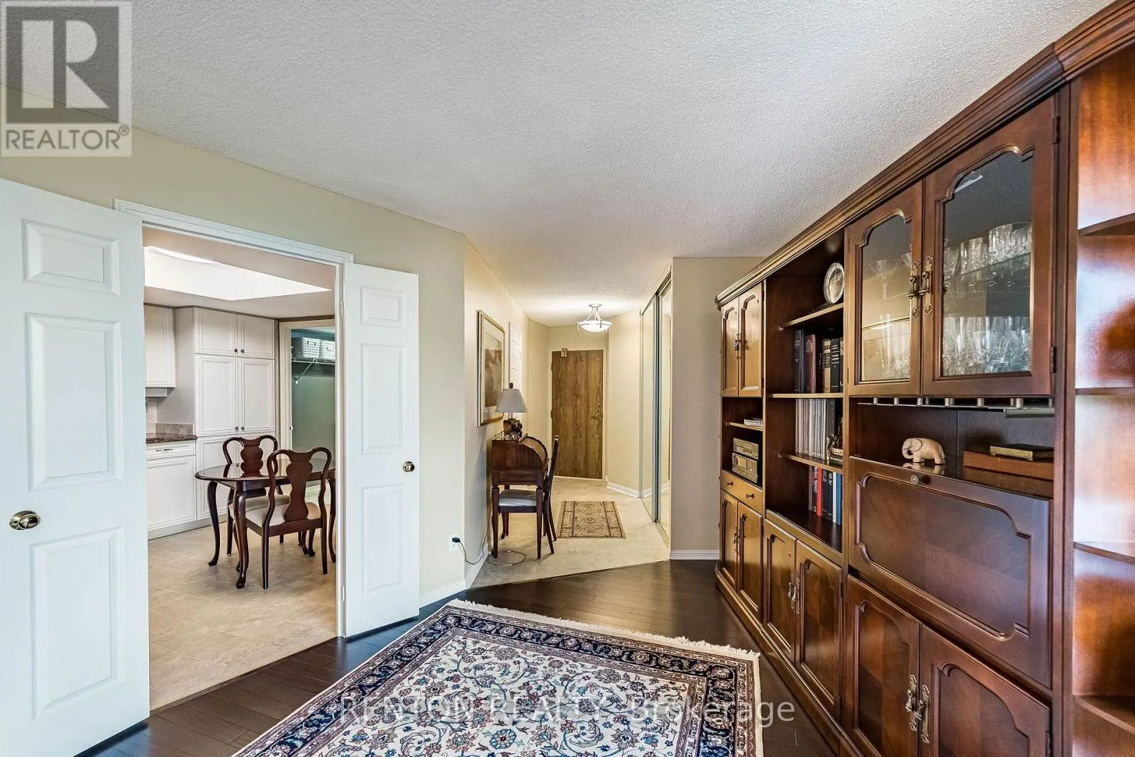 710 - 1240 MARLBOROUGH COURT