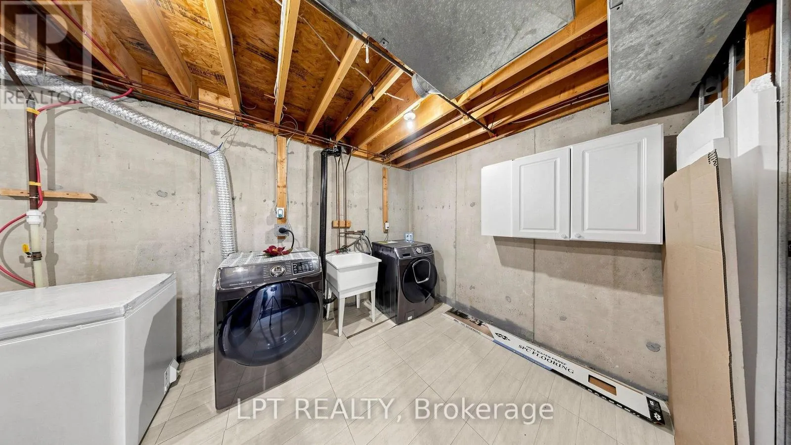 81 SHADY PINE CIRCLE