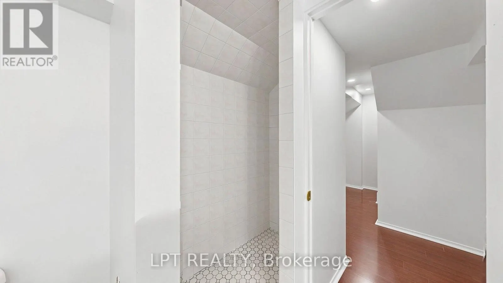 81 SHADY PINE CIRCLE