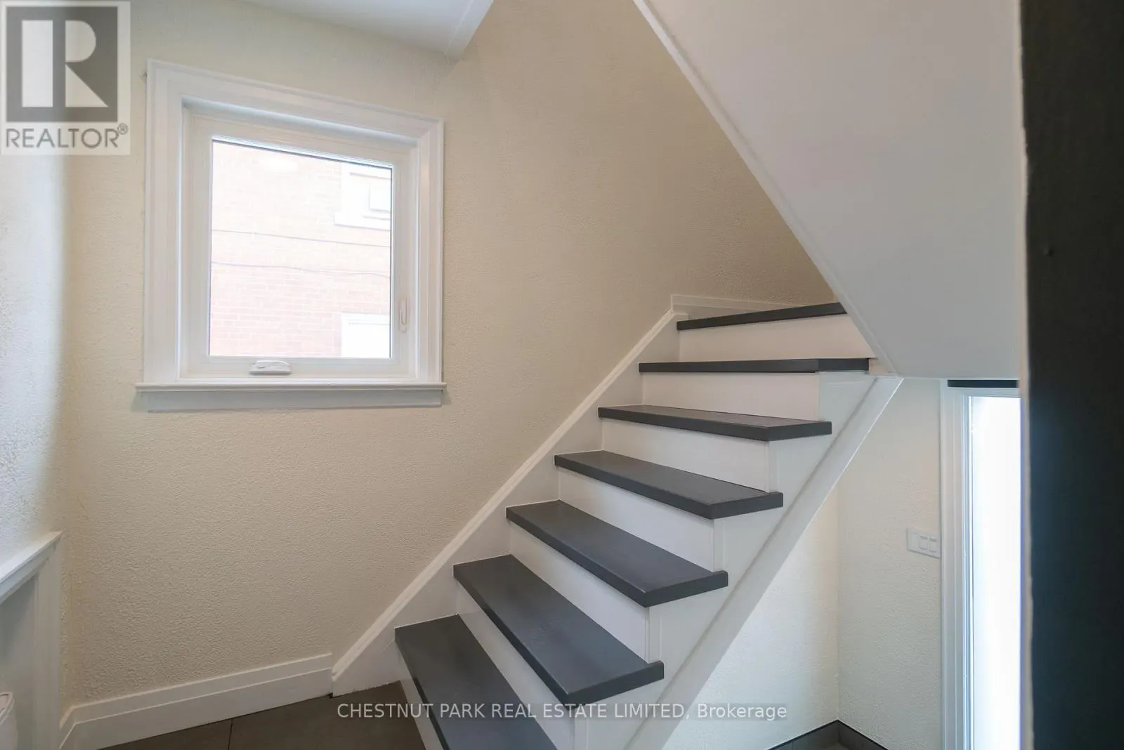 3 - 38 PENHURST AVENUE
