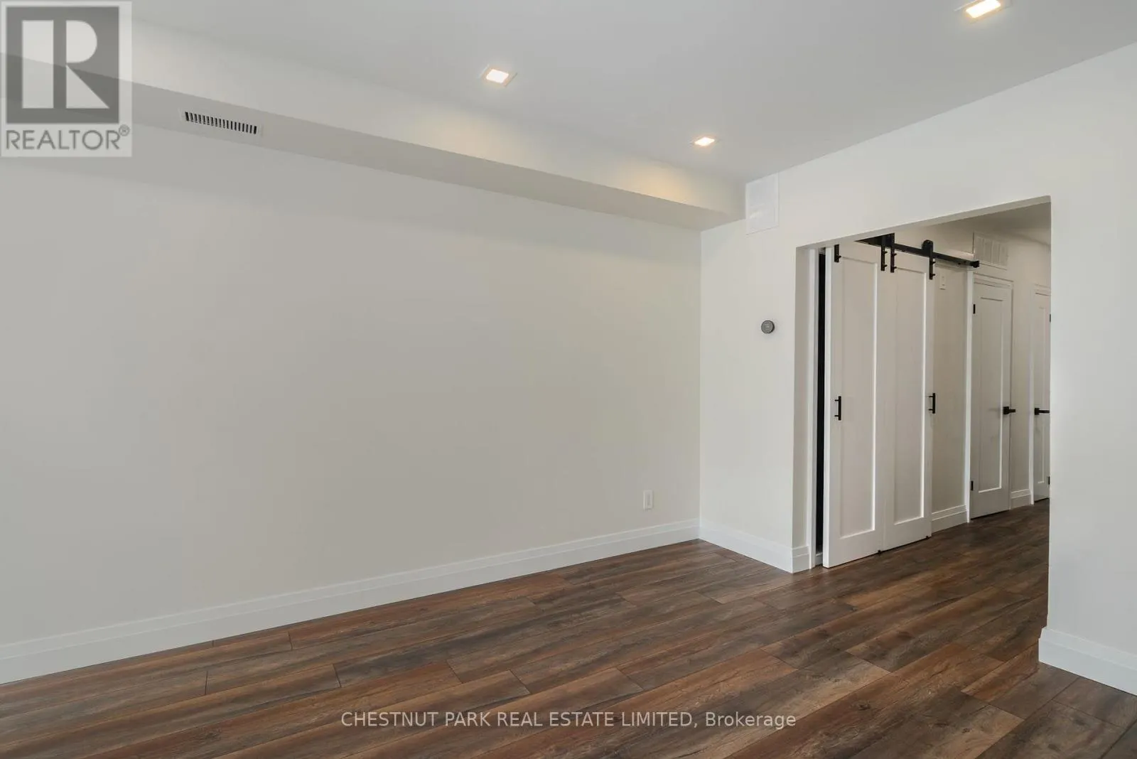 3 - 38 PENHURST AVENUE