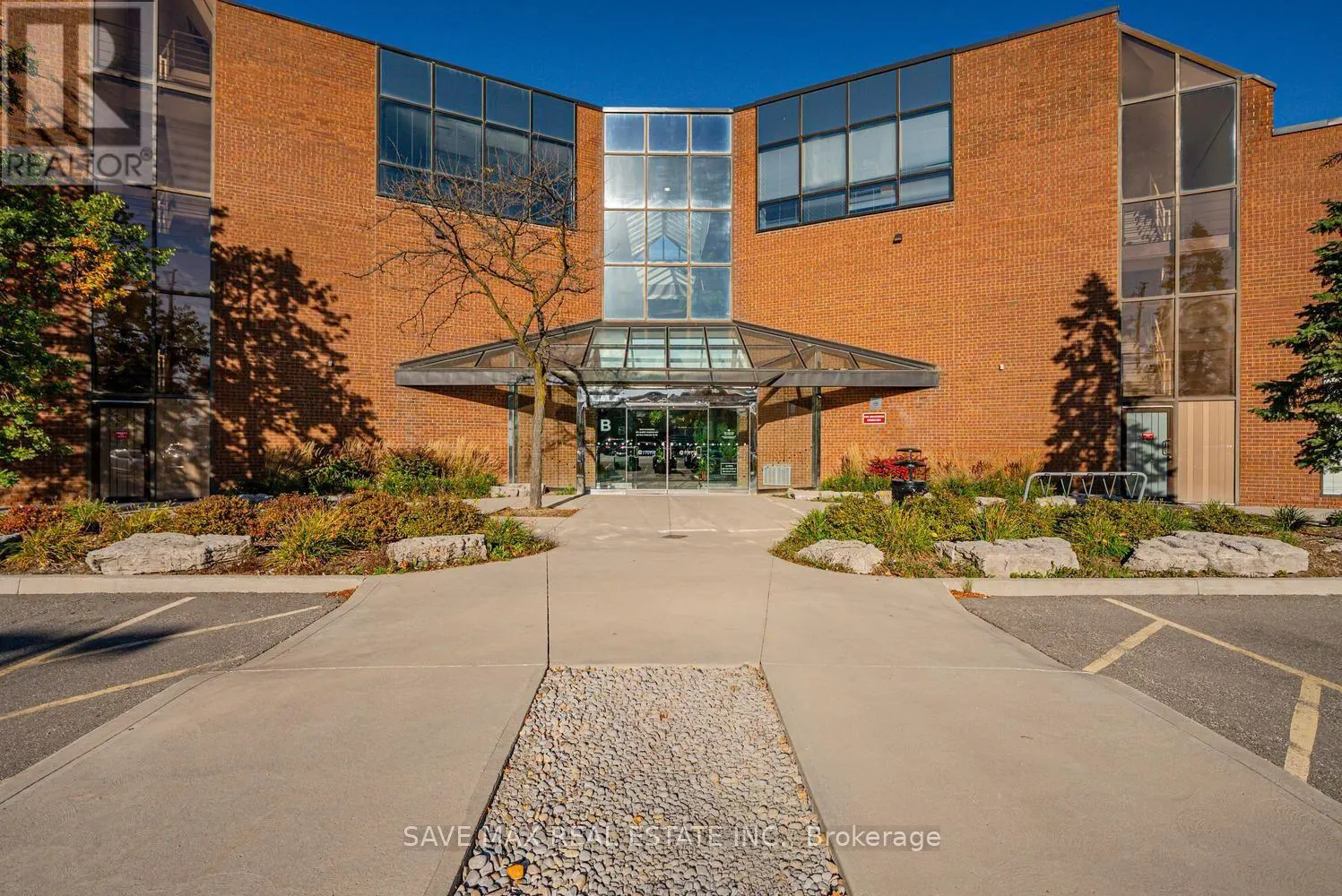 305 - 1550 ENTERPRISE ROAD