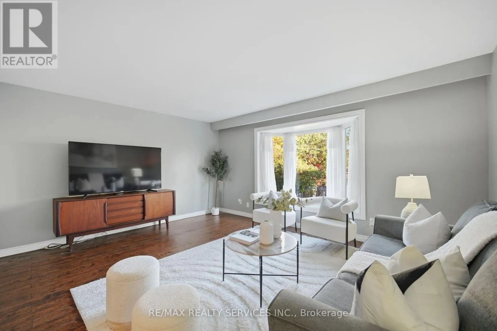 47 LINDRIDGE AVENUE