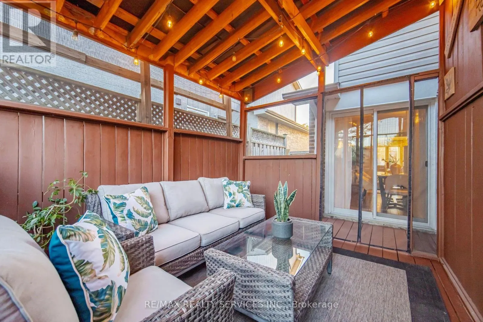 47 LINDRIDGE AVENUE