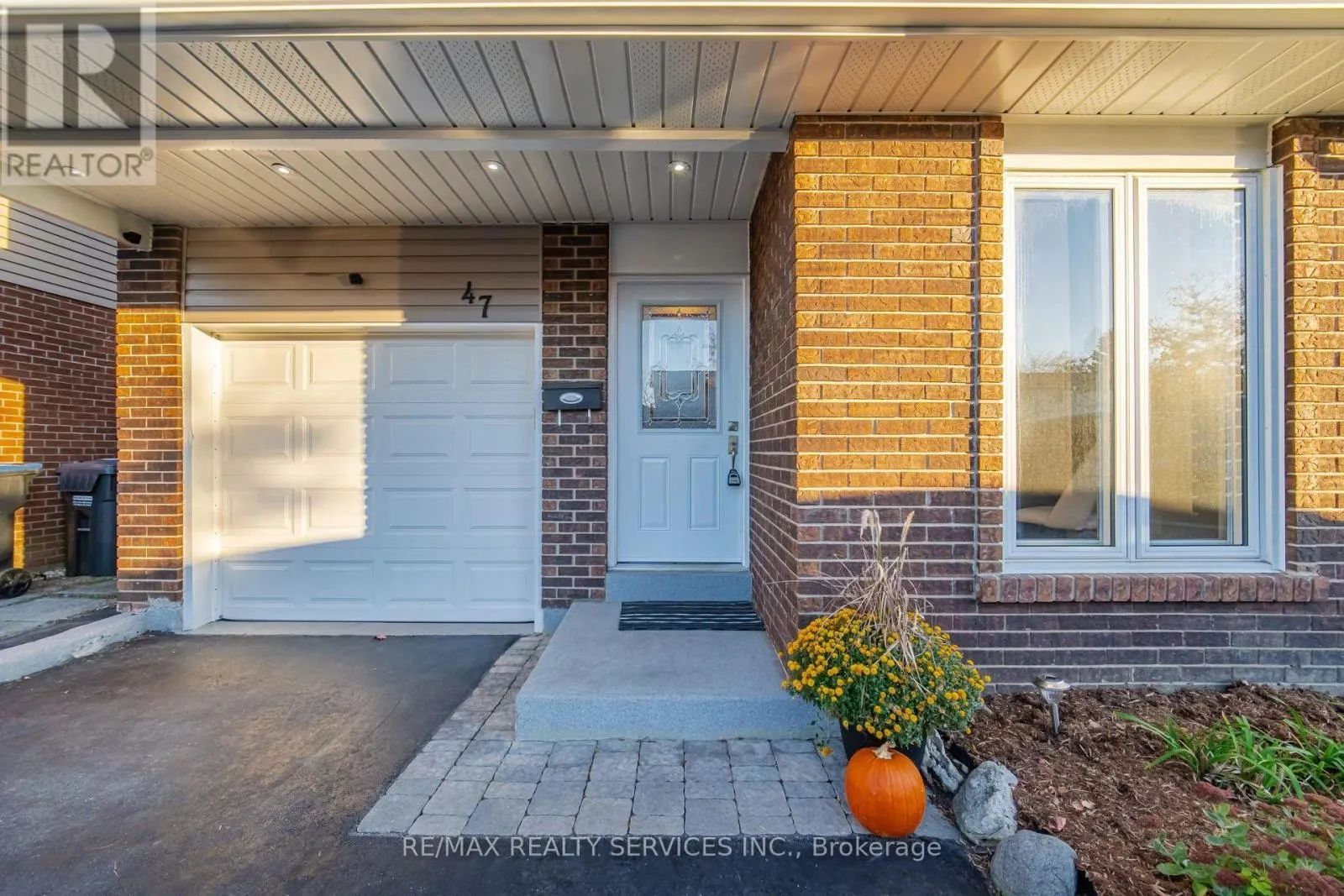 47 LINDRIDGE AVENUE