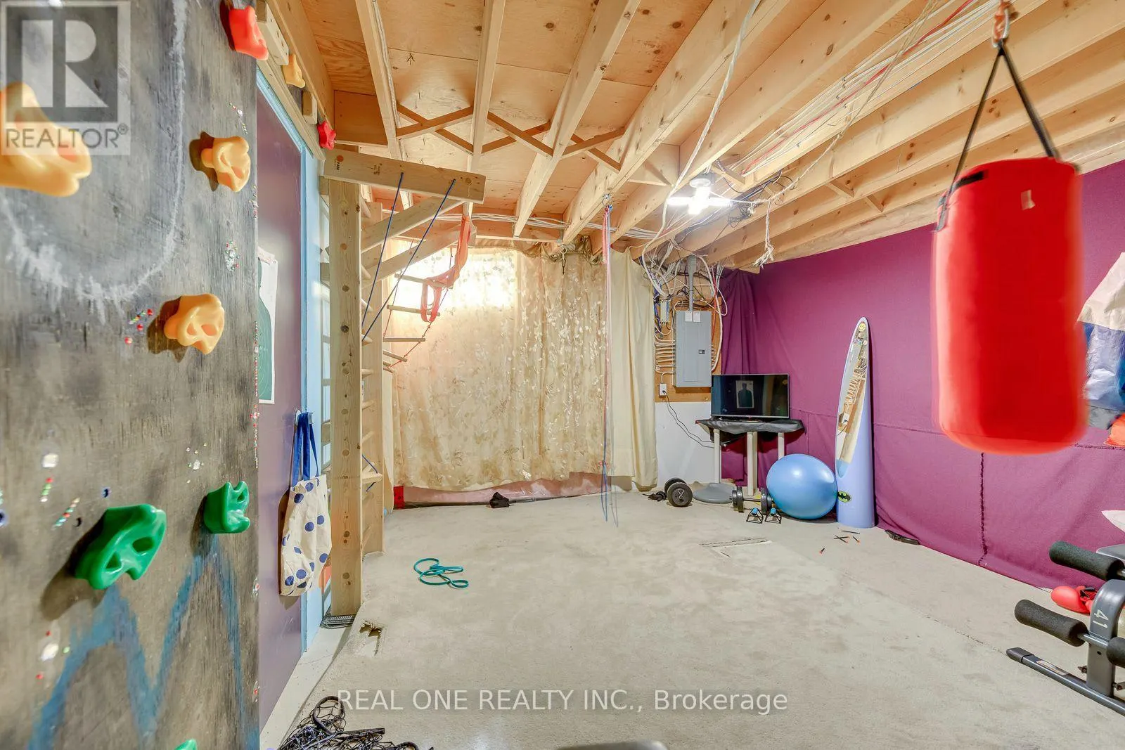 4250 PRICE COURT