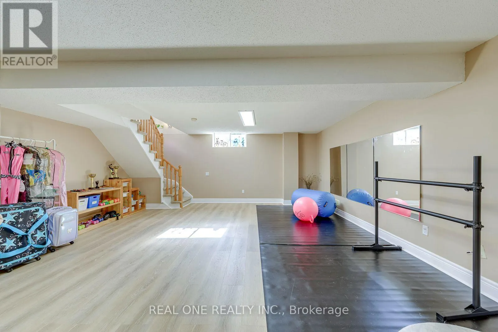 4250 PRICE COURT