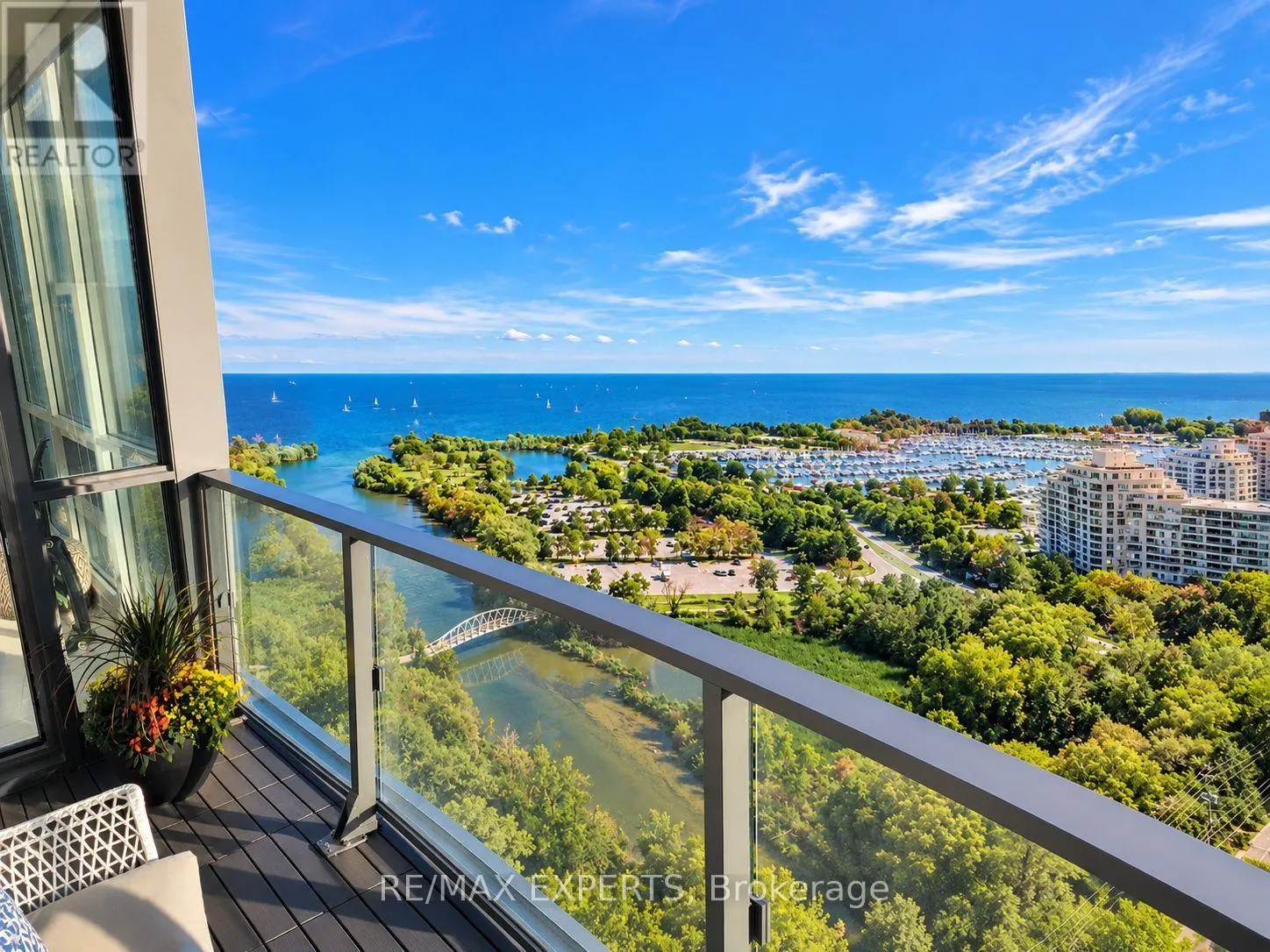 2802 - 2200 LAKESHORE BOULEVARD W