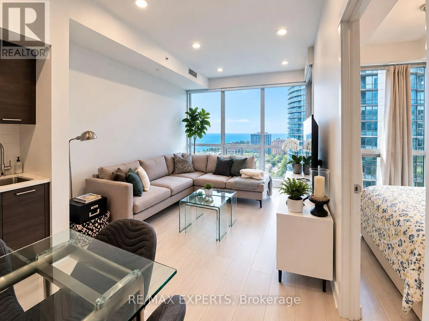 2802 - 2200 LAKESHORE BOULEVARD W