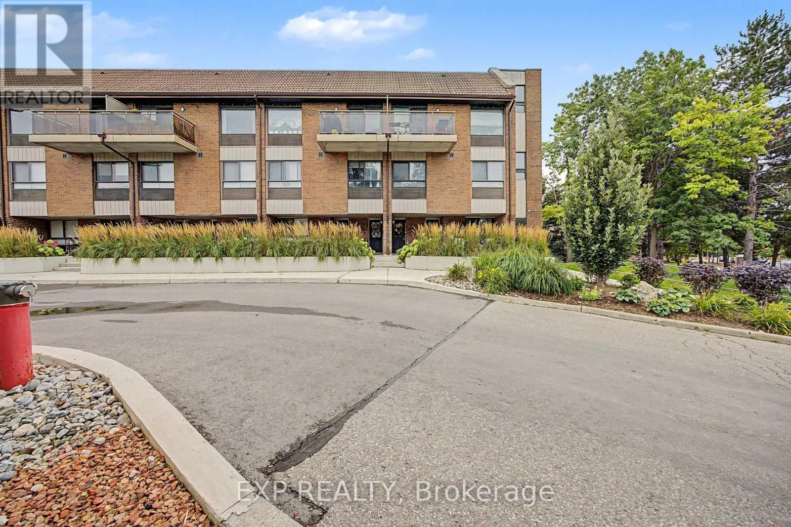 501 - 1000 CEDARGLEN GATE