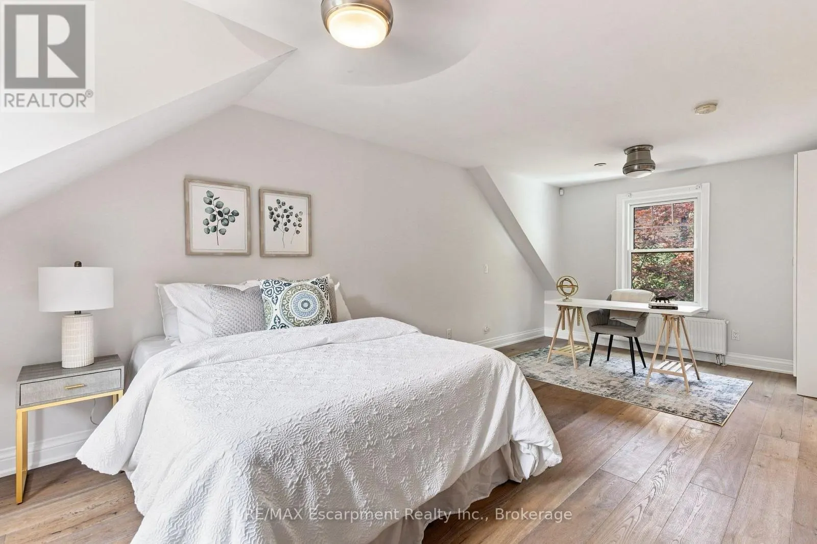 105 WHITTINGTON PLACE