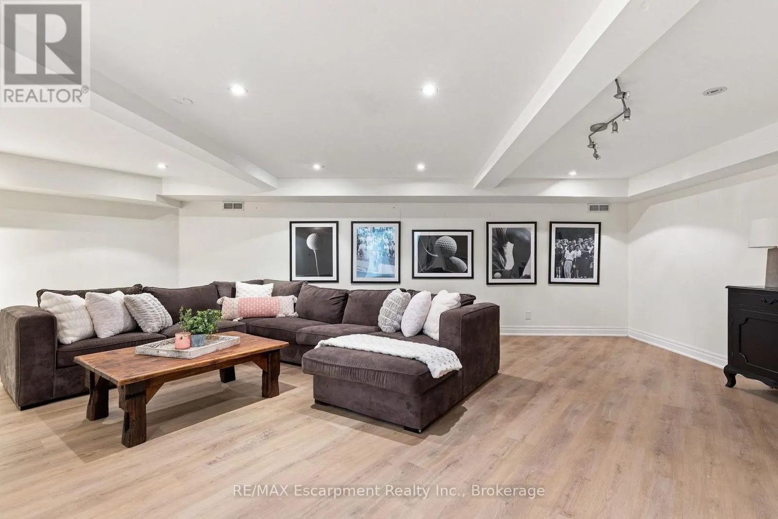 105 WHITTINGTON PLACE