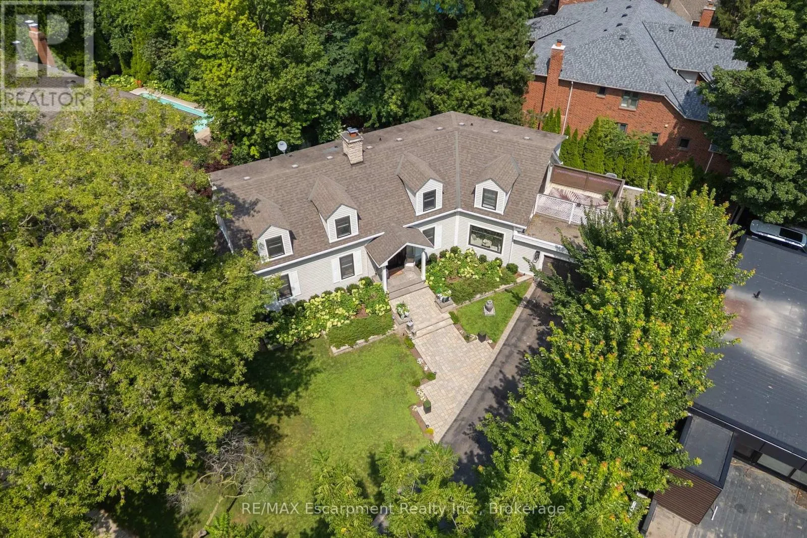 105 WHITTINGTON PLACE