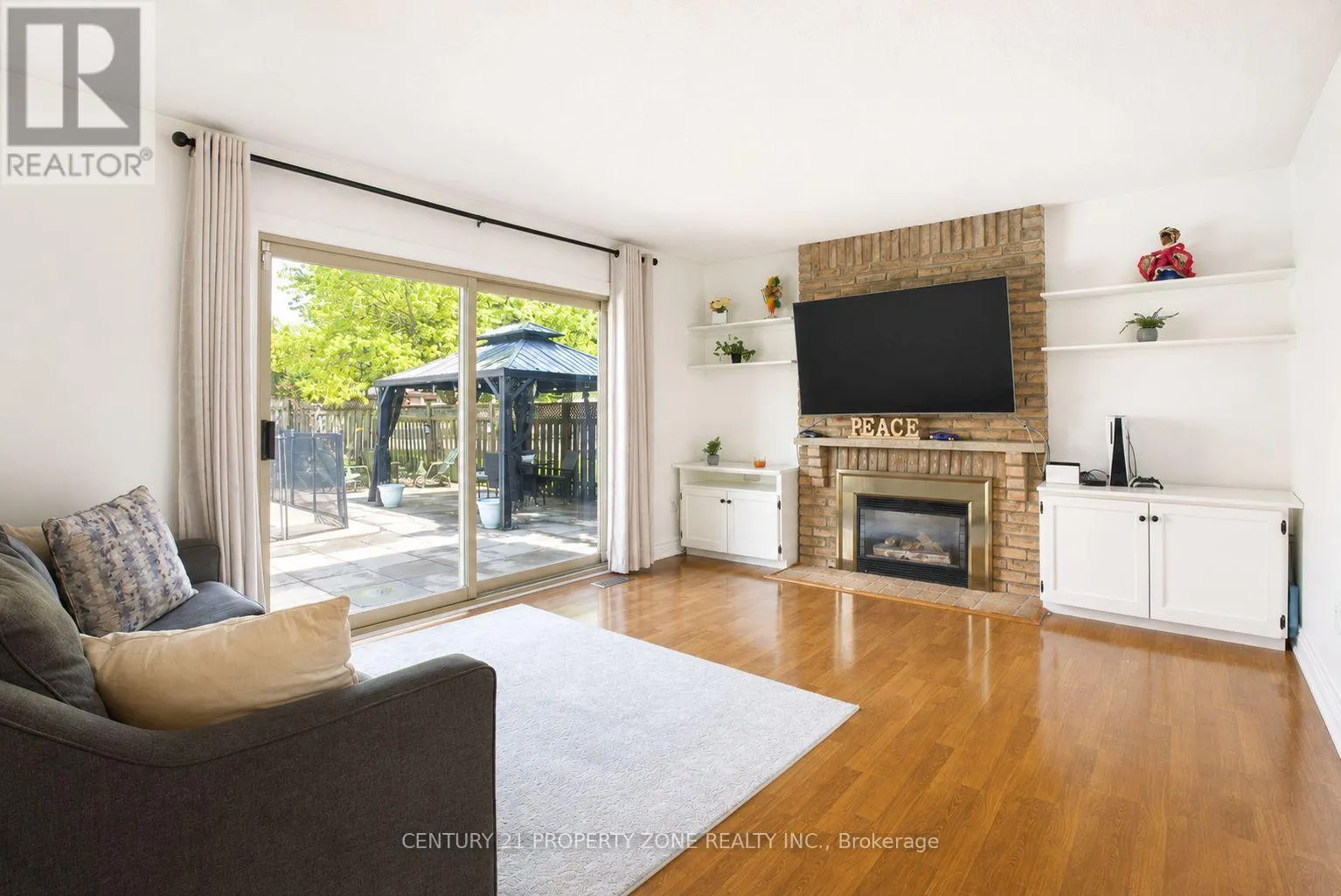 27 MADRID CRESCENT N