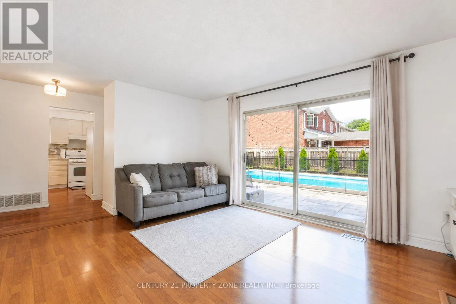 27 MADRID CRESCENT N