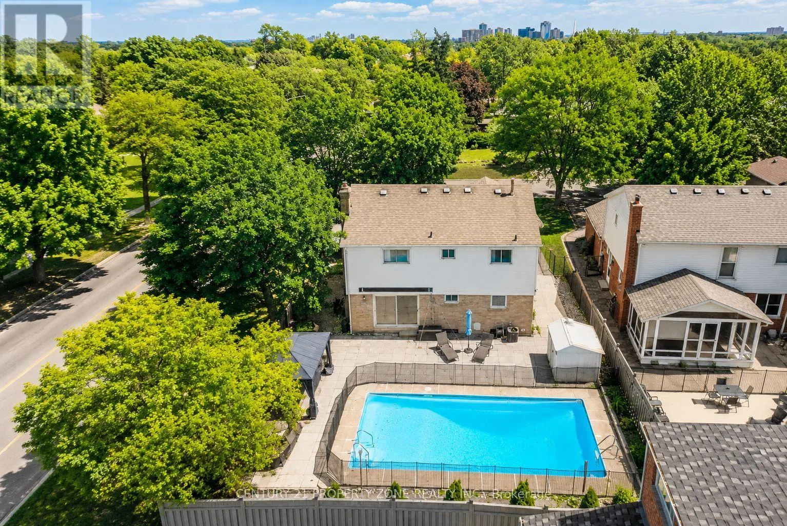 27 MADRID CRESCENT N