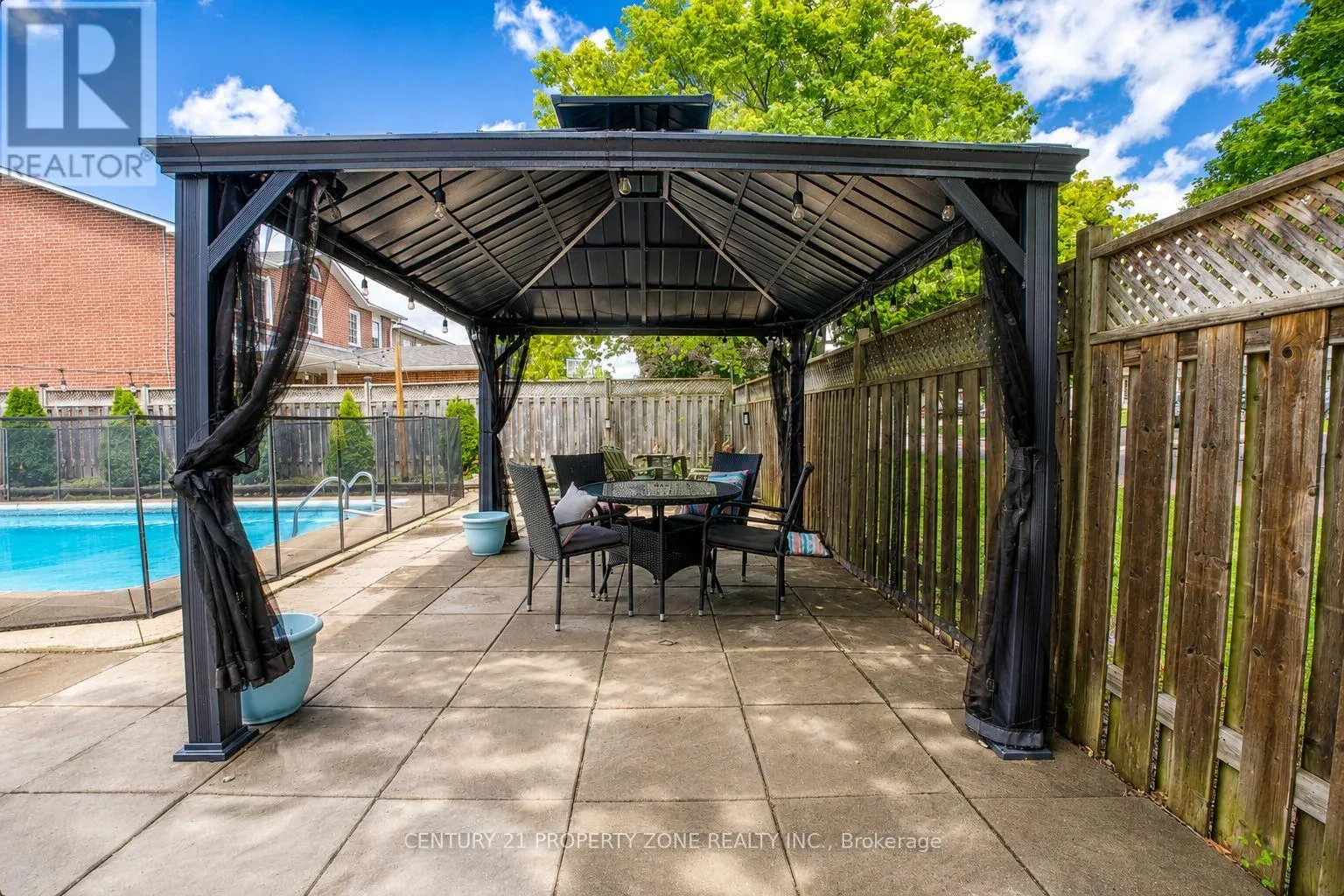 27 MADRID CRESCENT N