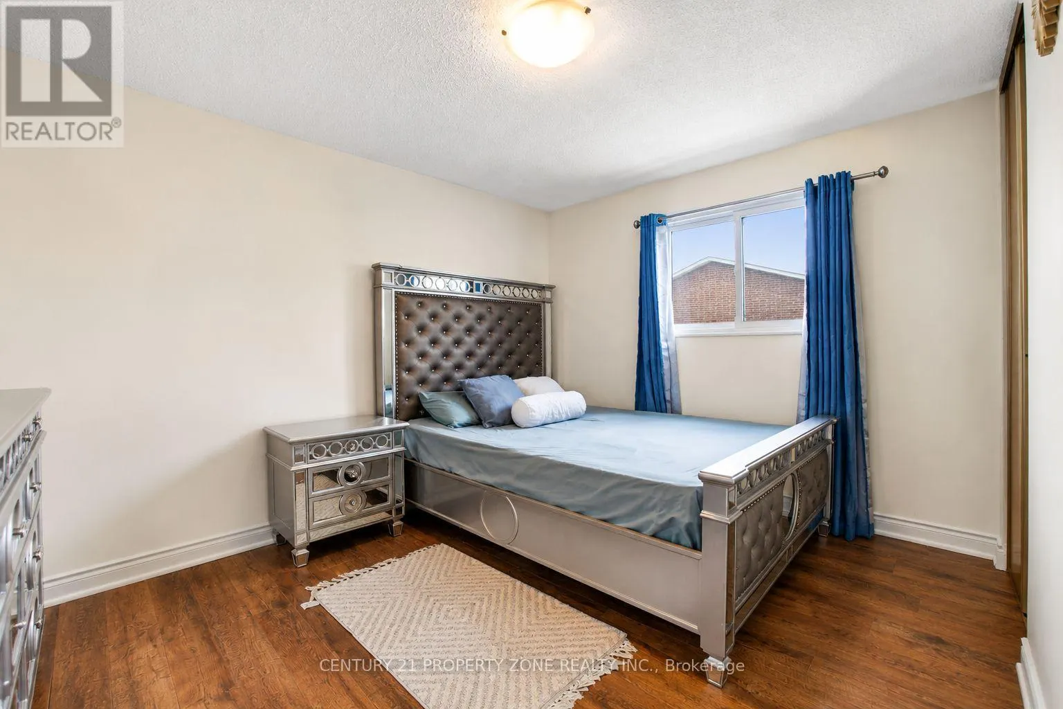 27 MADRID CRESCENT N