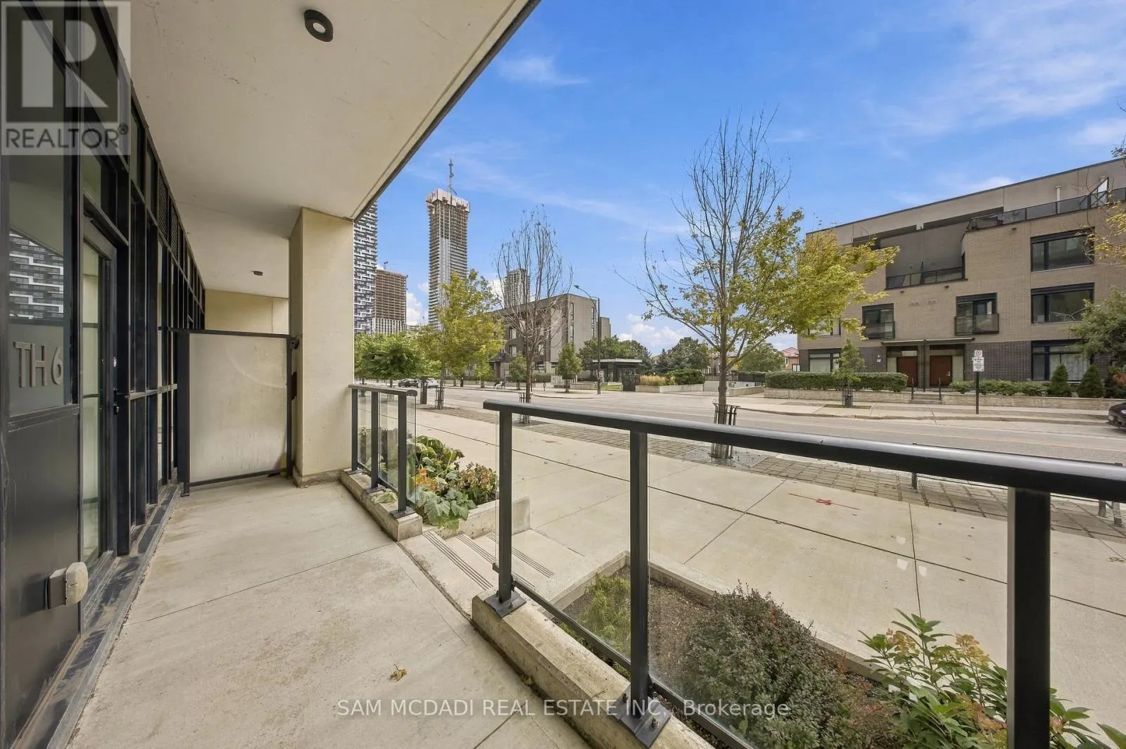 TH6 - 4055 PARKSIDE VILLAGE DRIVE