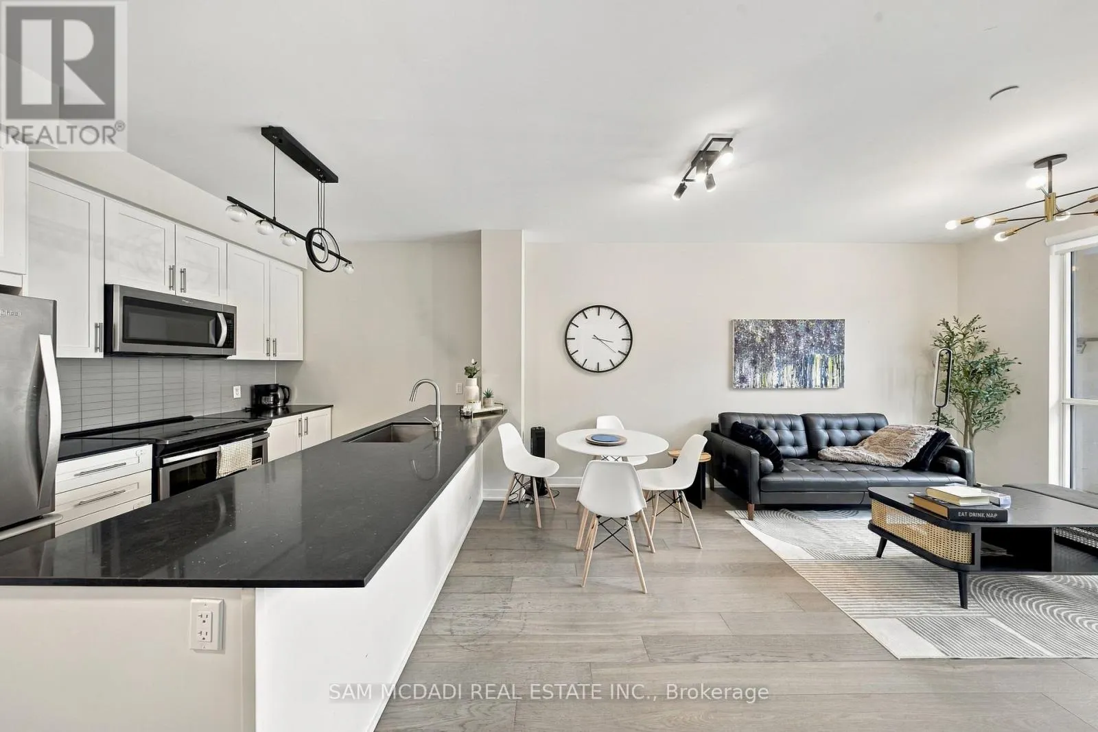 TH6 - 4055 PARKSIDE VILLAGE DRIVE