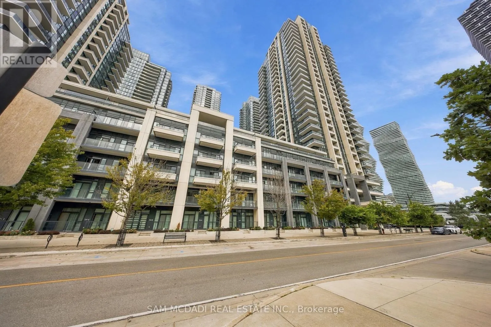 TH6 - 4055 PARKSIDE VILLAGE DRIVE