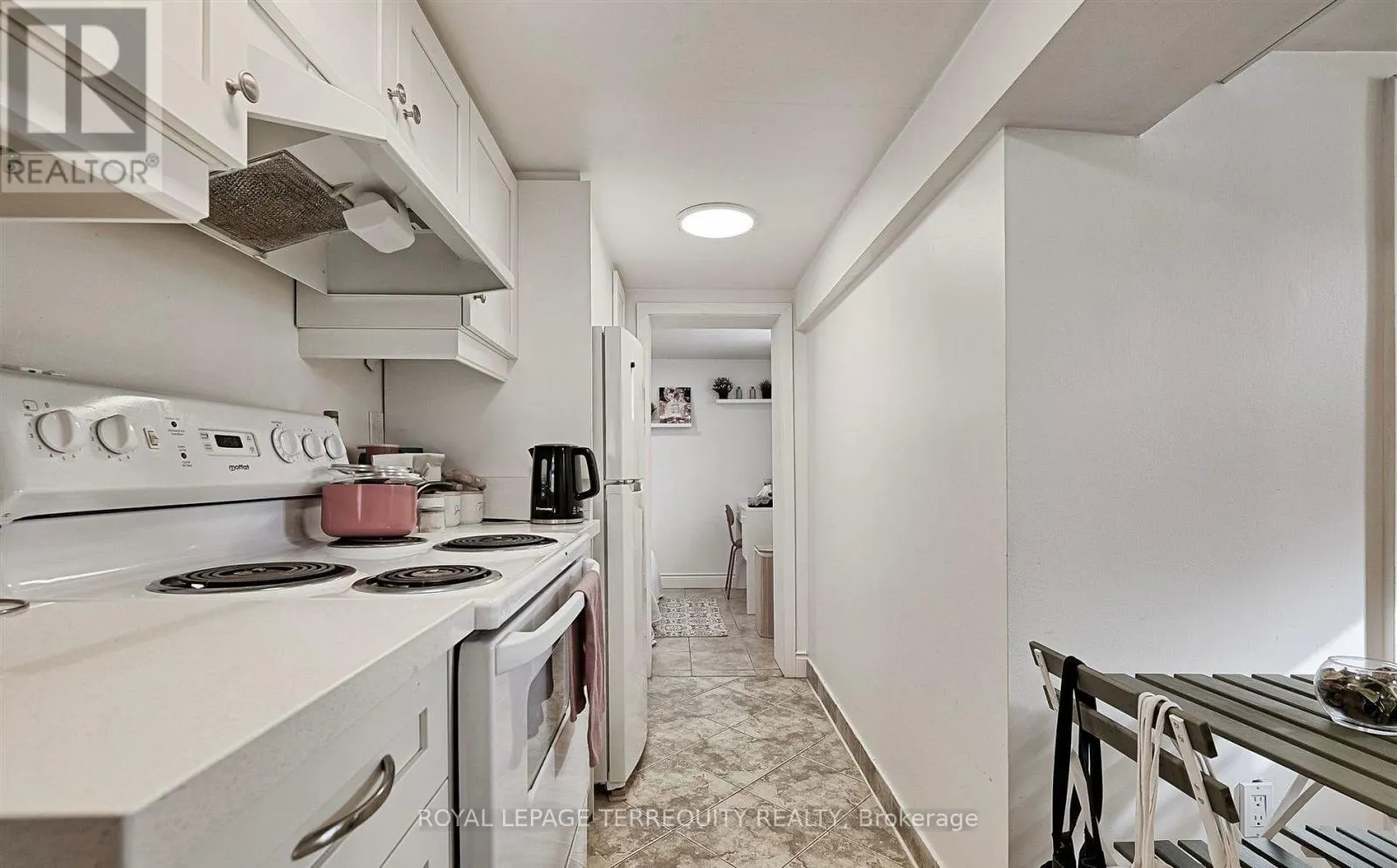 LOWER - 471 GILBERT AVENUE