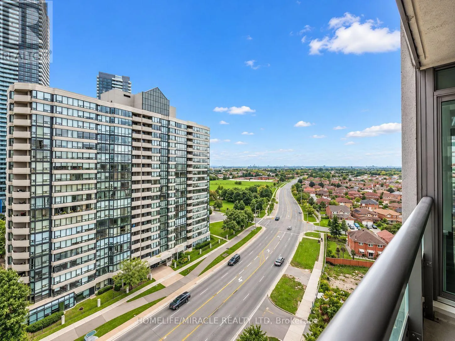 1510 - 335 RATHBURN ROAD W