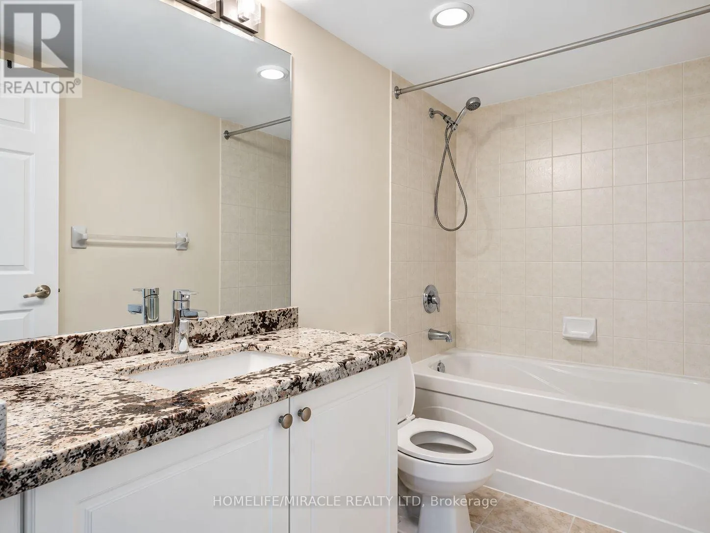 1510 - 335 RATHBURN ROAD W