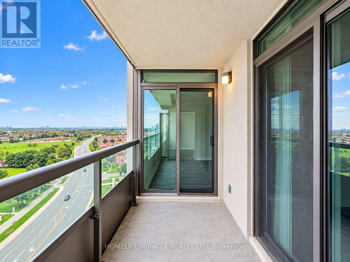 1510 - 335 RATHBURN ROAD W