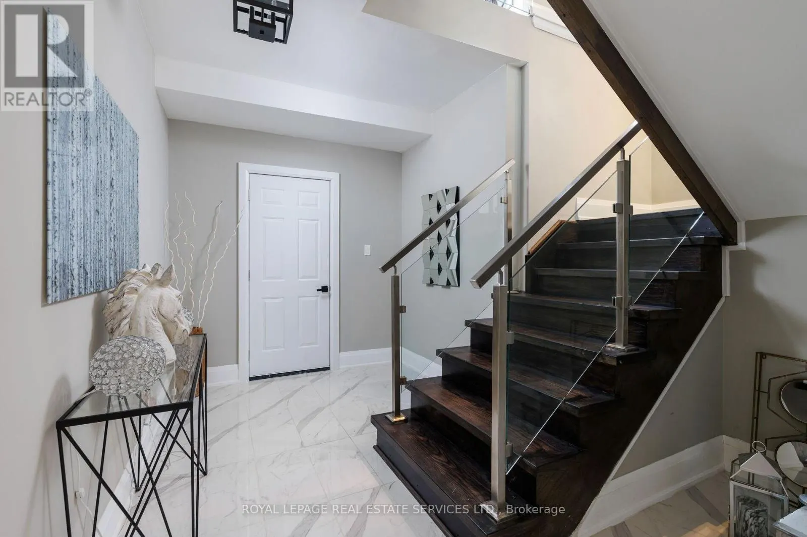 175 BURLOAK DRIVE W