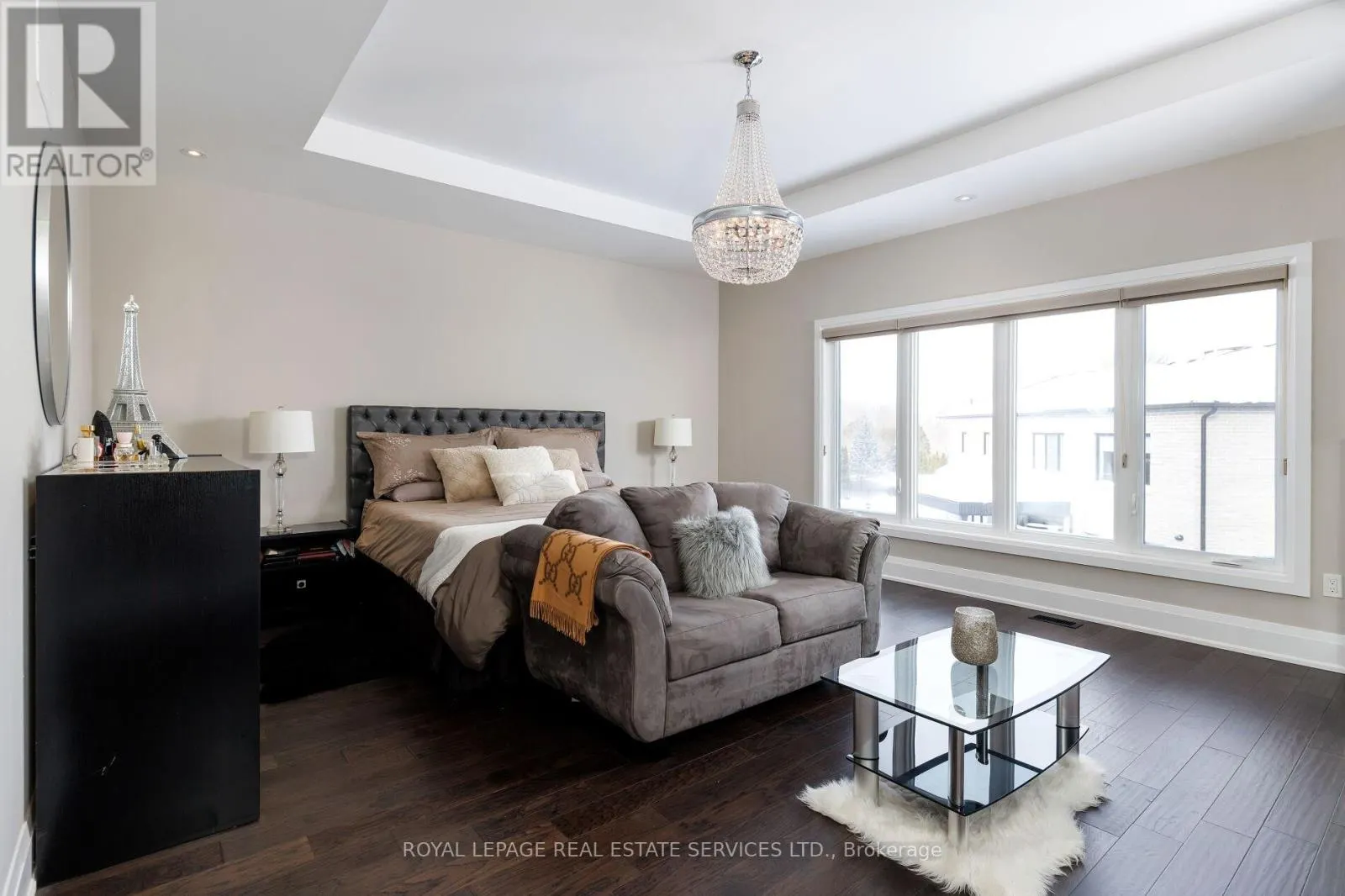 175 BURLOAK DRIVE W