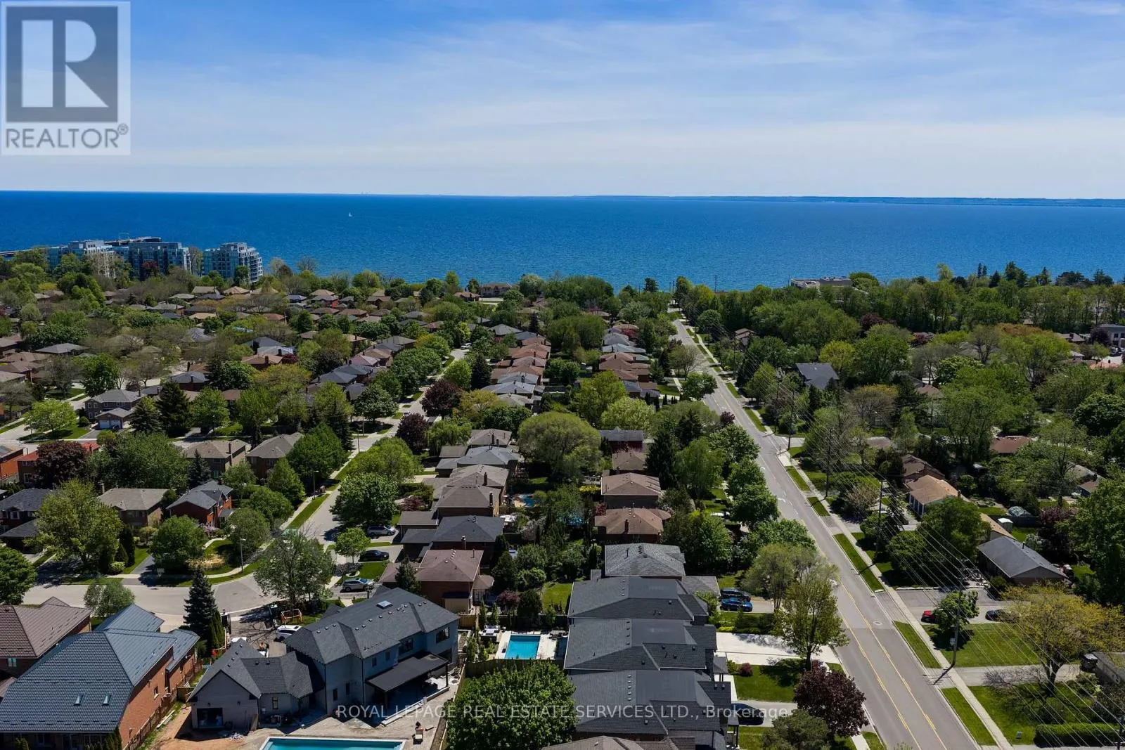 175 BURLOAK DRIVE W