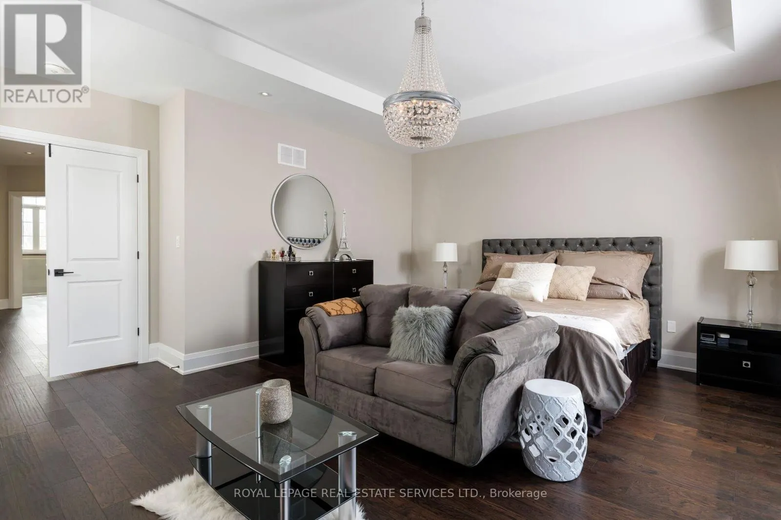 175 BURLOAK DRIVE W