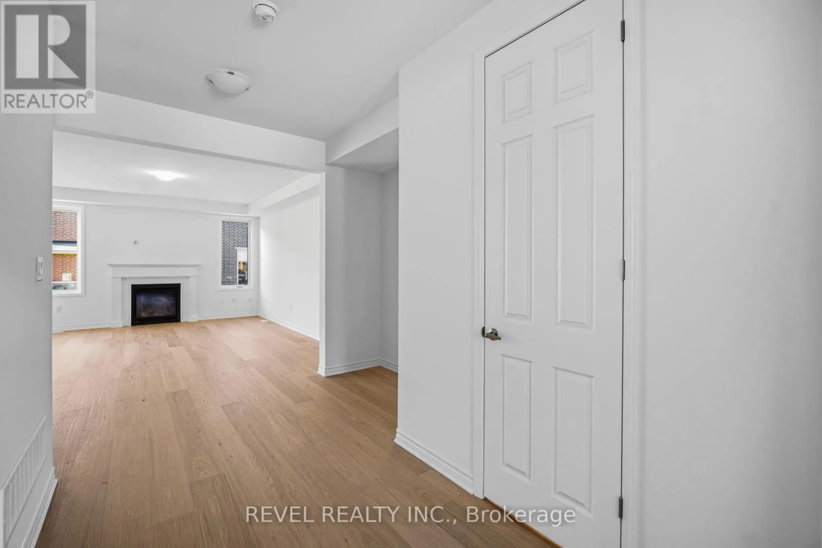 1509 ZILIO TERRACE
