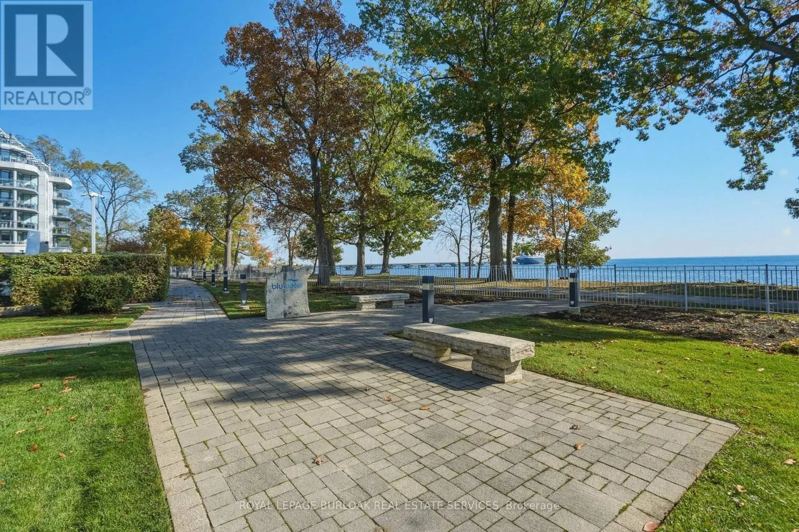 711 - 3500 LAKESHORE ROAD W