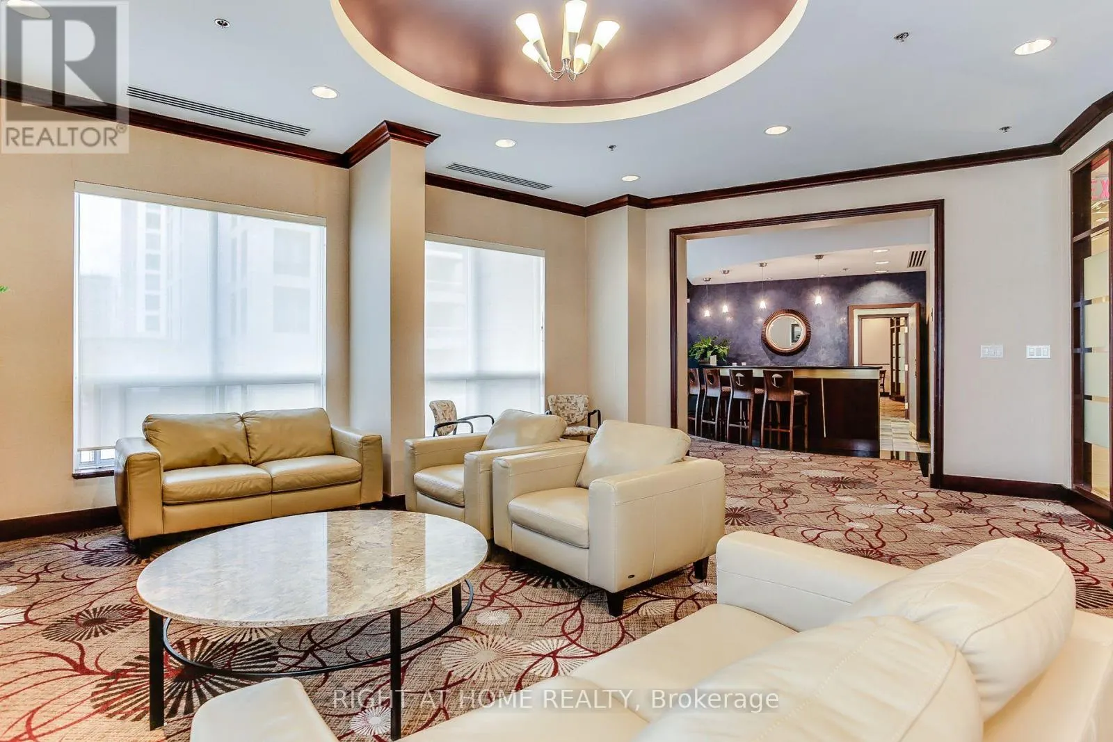 1008 - 2111 LAKE SHORE BOULEVARD W
