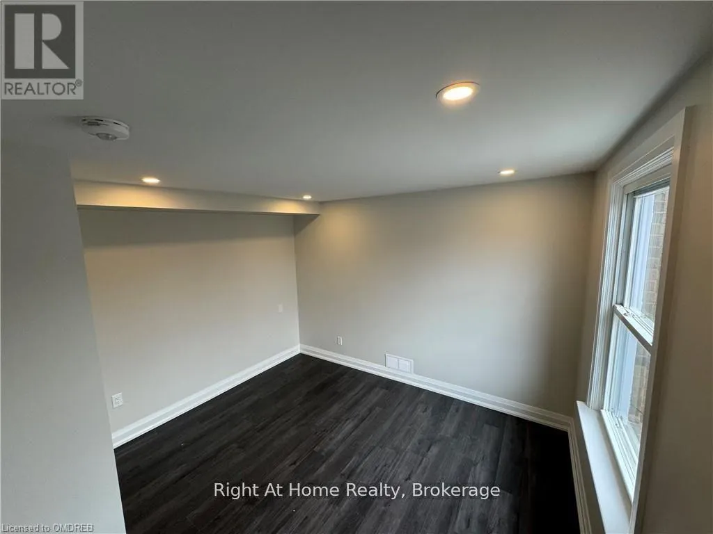 44 MAIN STREET S