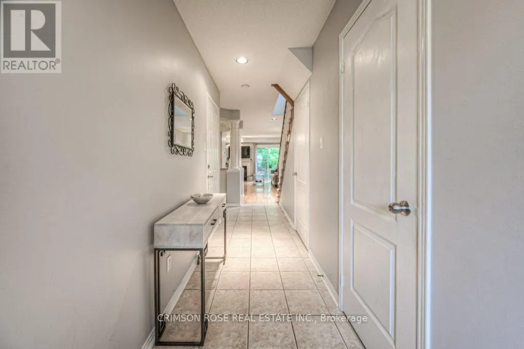 2096 GLENHAMPTON ROAD
