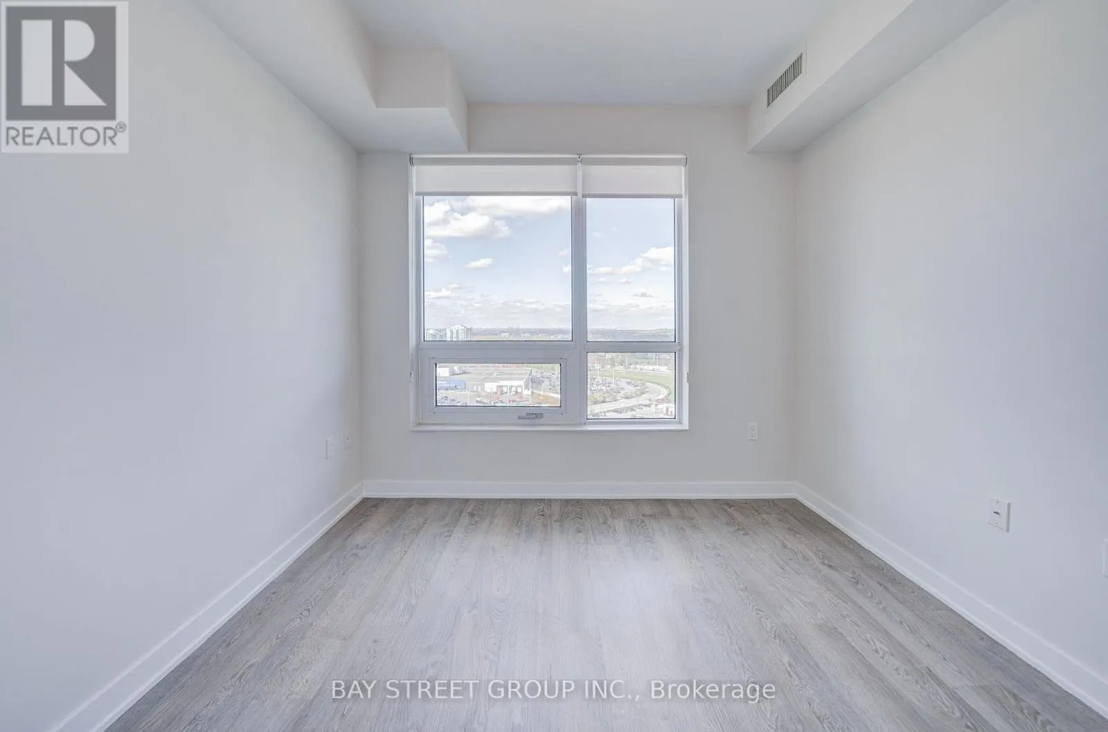 1610 - 4699 GLEN ERIN DRIVE