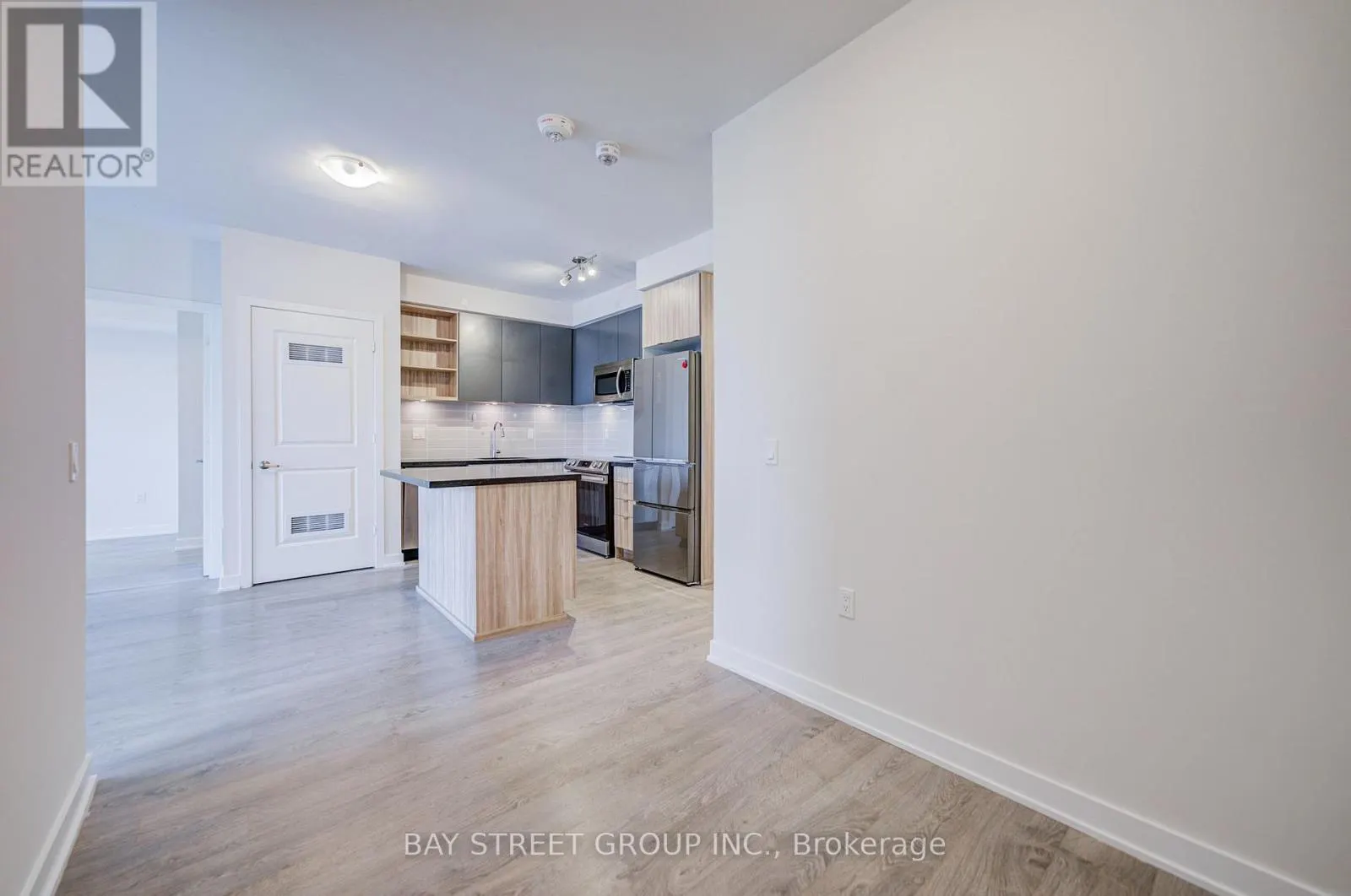 1610 - 4699 GLEN ERIN DRIVE
