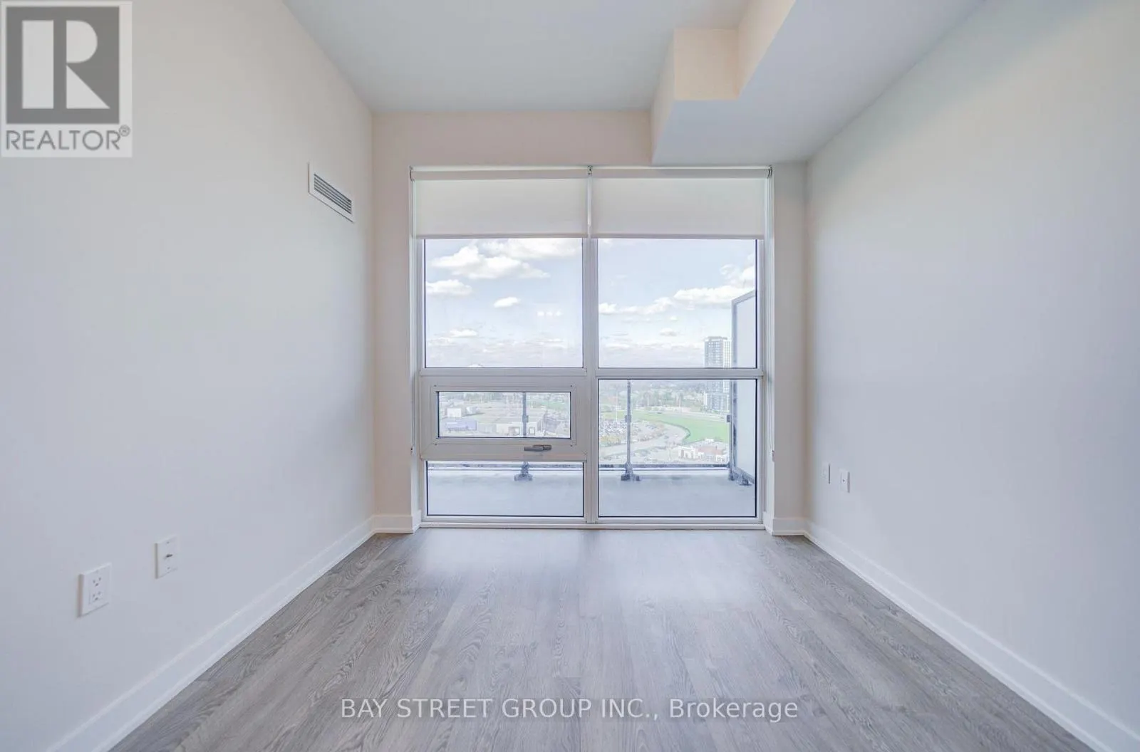 1610 - 4699 GLEN ERIN DRIVE