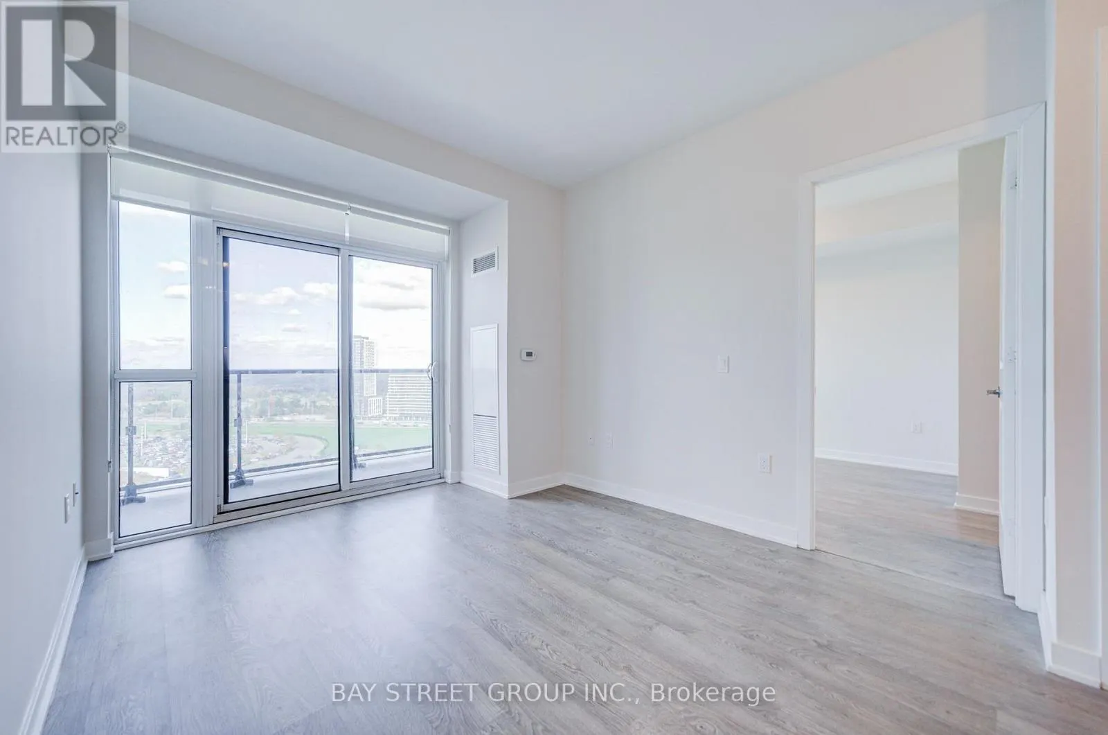 1610 - 4699 GLEN ERIN DRIVE