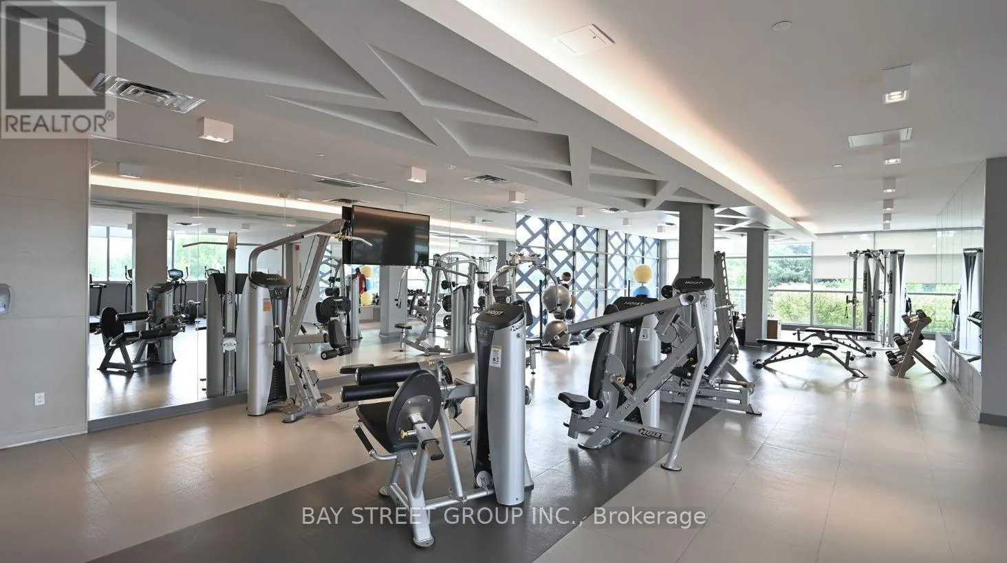 1610 - 4699 GLEN ERIN DRIVE