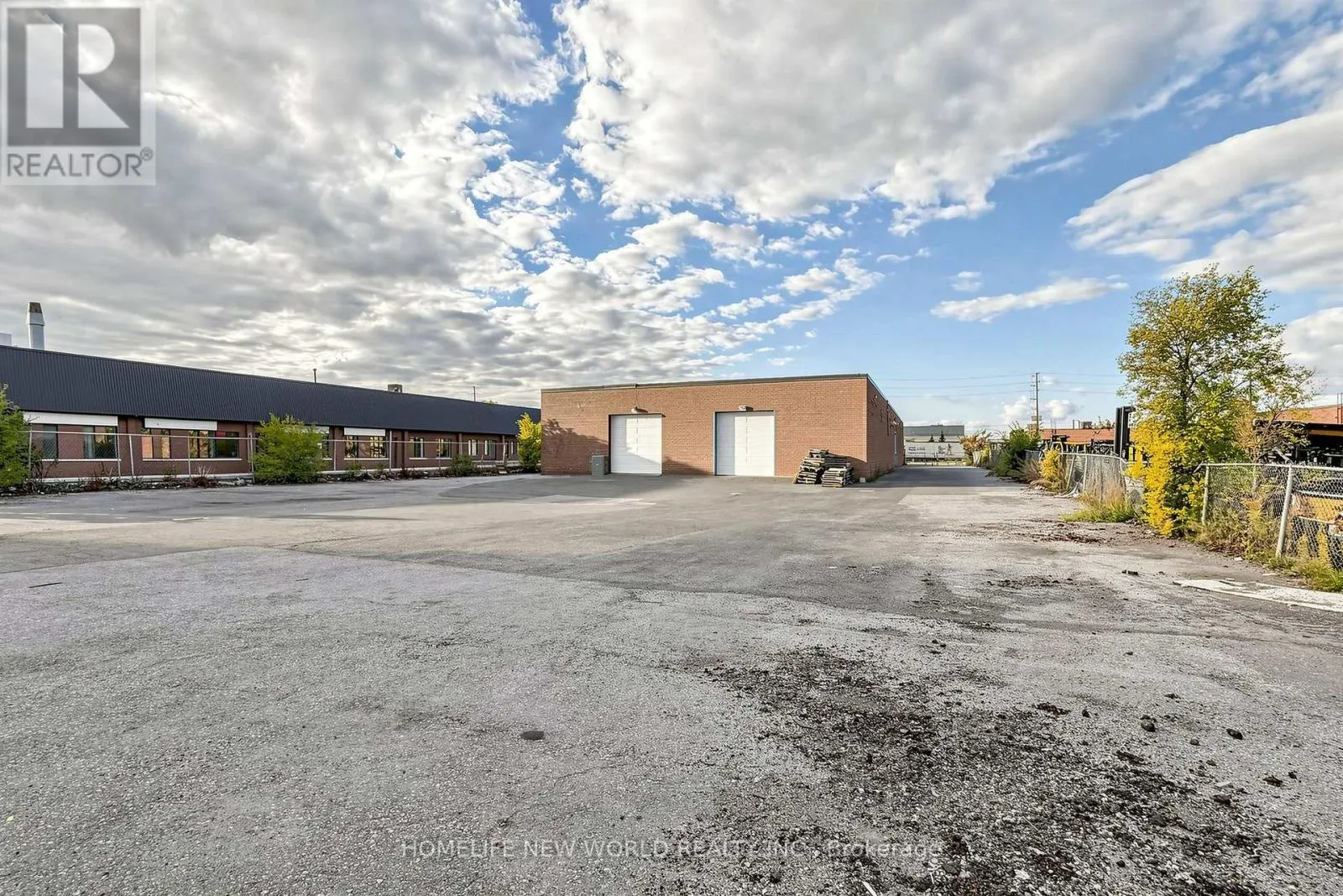 221 ADVANCE BOULEVARD