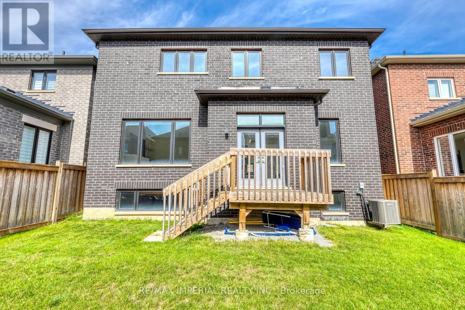 4044 CHANNING CRESCENT