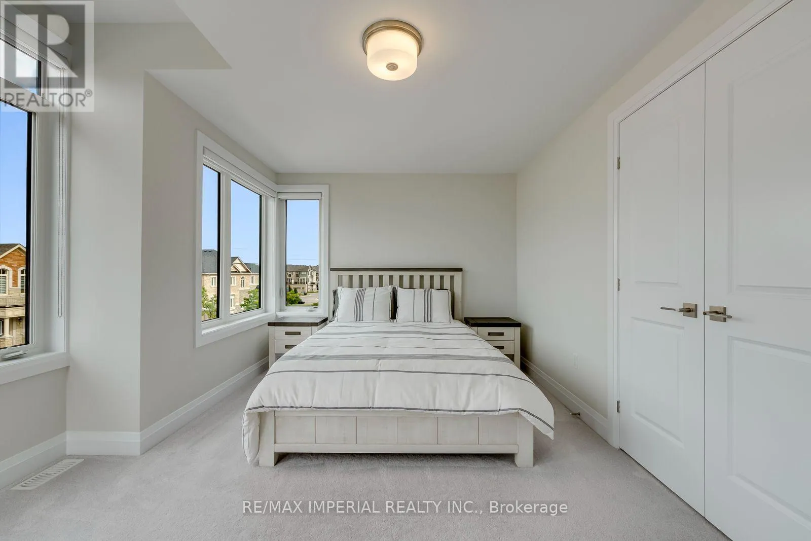 4044 CHANNING CRESCENT
