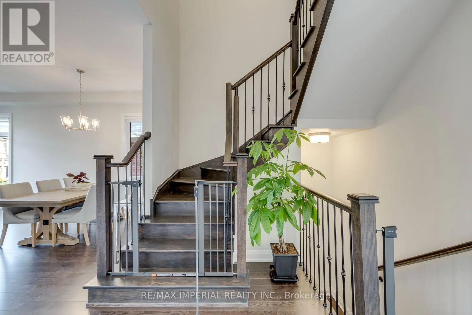 4044 CHANNING CRESCENT